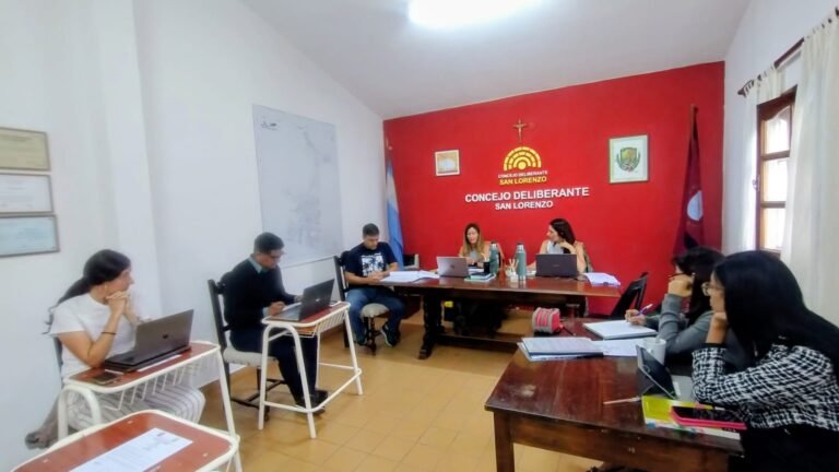 Concejales trataron diversos temas en sesión de comisión